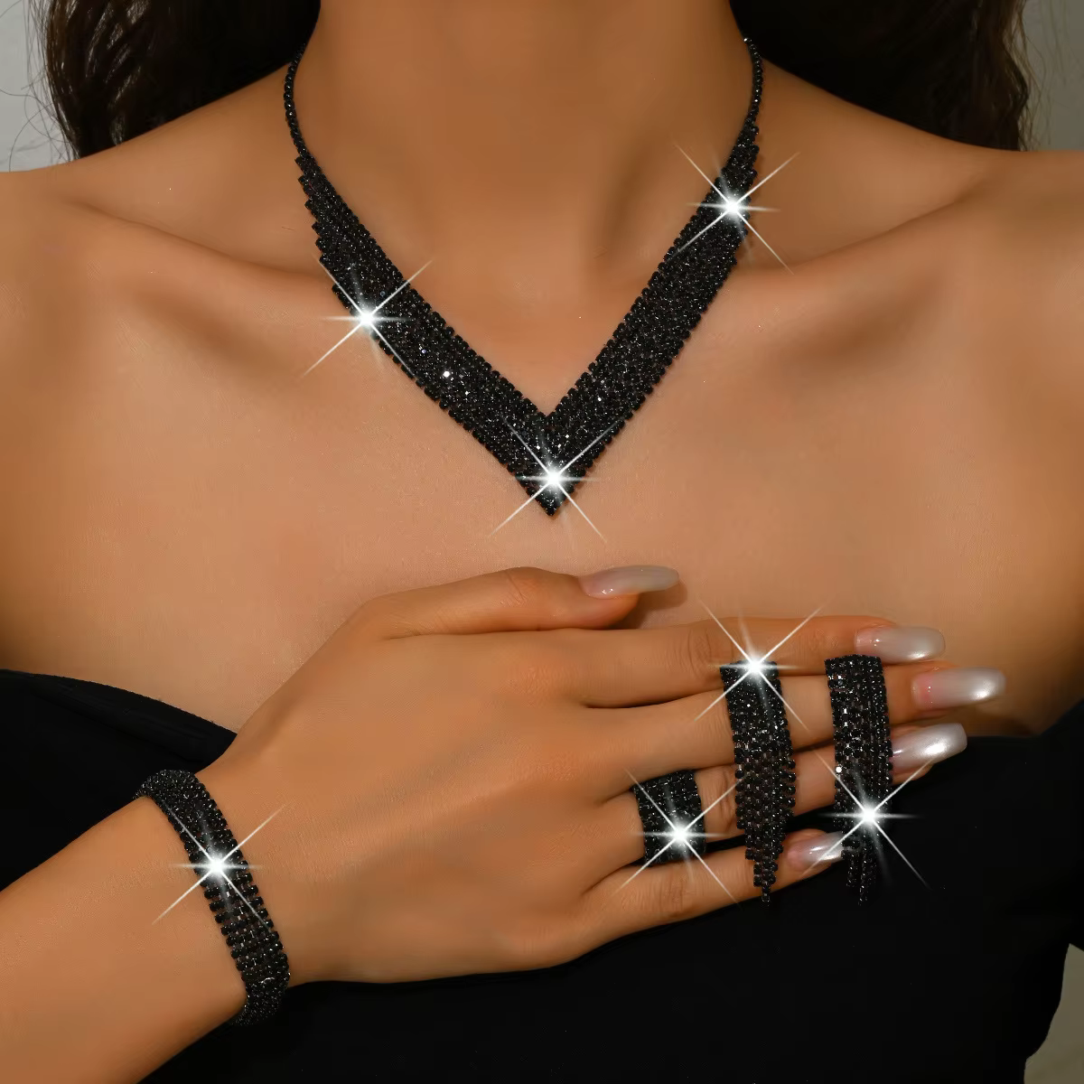 Chaîne à griffes classique, collier en diamant d'eau à trois rangées, boucles d'oreilles à pampilles
