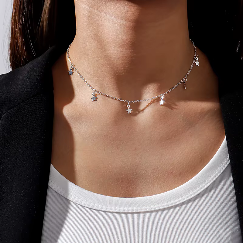 Aihua couleur or petite étoile pendentif collier pour femmes Simple pentagone-étoile colliers ras du