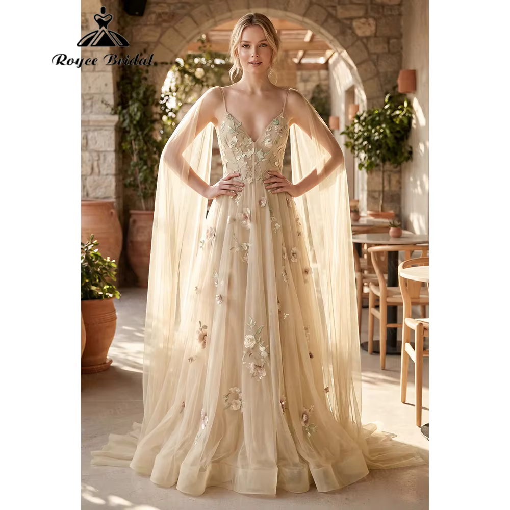 Robe de mariée romantique Roycebridal en tulle brodé floral à col en V, coupe trapèze, modèle 2026 p