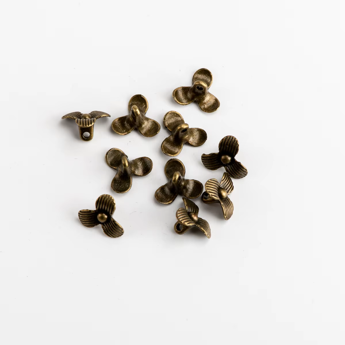 Pendentif fleur pour bijoux pour femmes, bricolage, résultats exécutifs, accessoires d'artisanat pou