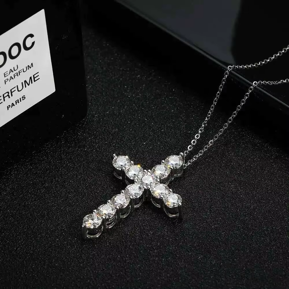 Pendentif croix Moissanite complet, chaîne originale en argent Sterling plaqué or blanc, collier fin