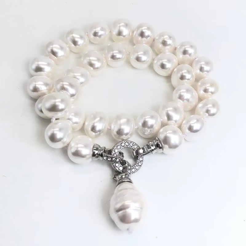 Collier de perles de culture d'eau douce de pomme de terre blanche de 12 à 15m, style de luxe, pavé