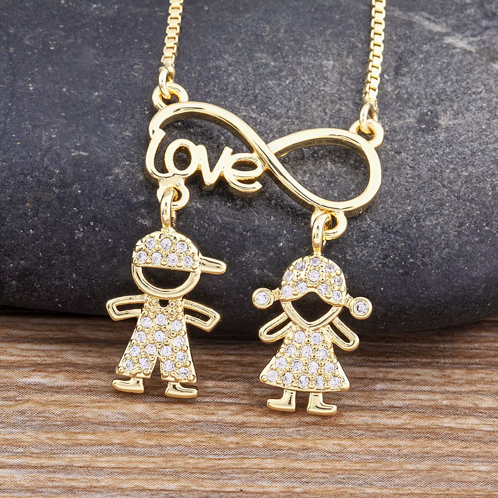 Offre spéciale fils/fille garçon/fille lettre d'amour pendentif colliers pour femmes brillant crista