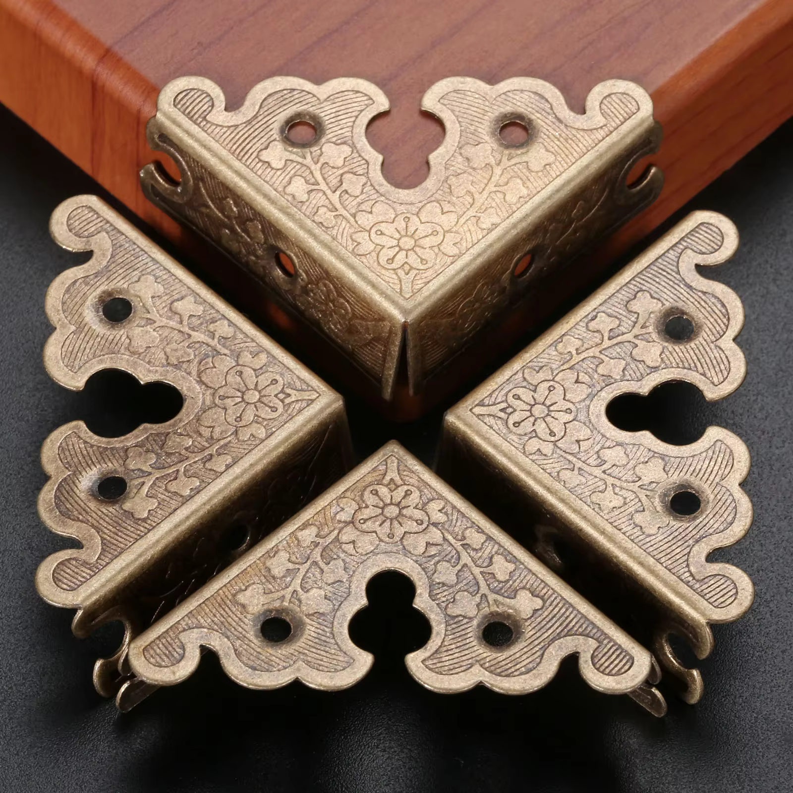 Coins triangulaires en alliage antique, boîte à bijoux en bois, fleur, dentelle, protecteur de bord,