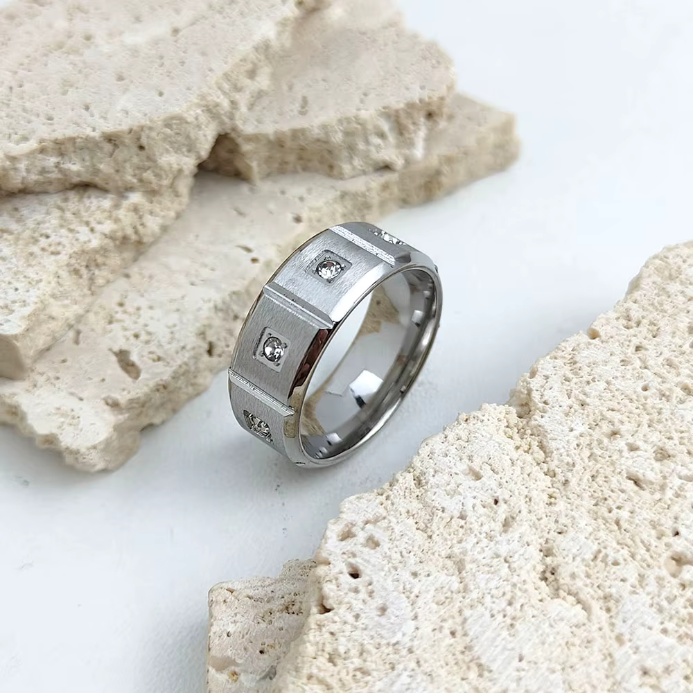 Mn and Charmante Bague en Acier Inoxydable Plaqué Or pour Homme et Femme, Simple, Étanche, Bijoux de