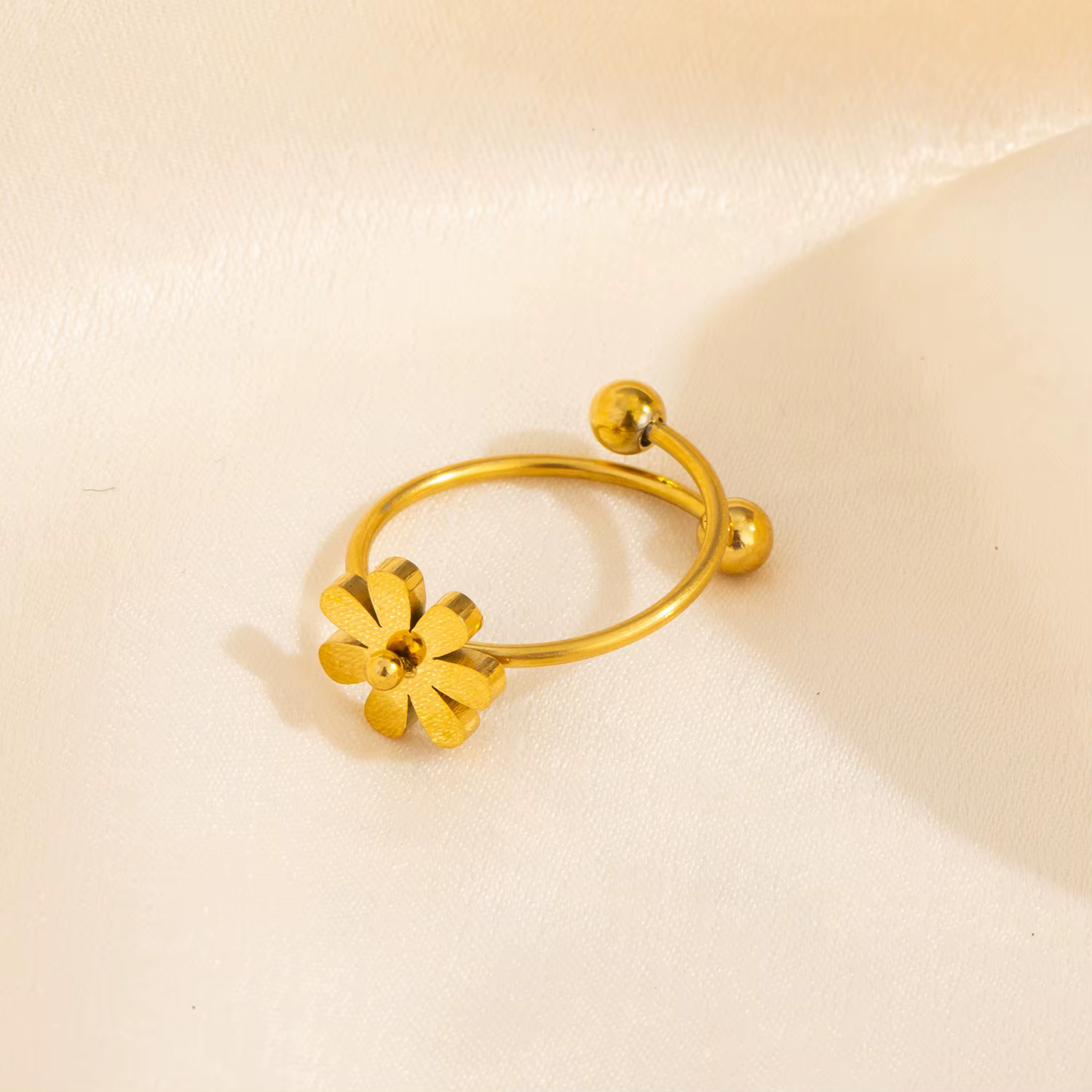 Ensemble de bijoux Daisy, collier, boucles d'oreilles, bague pour femmes, acier inoxydable plaqué or