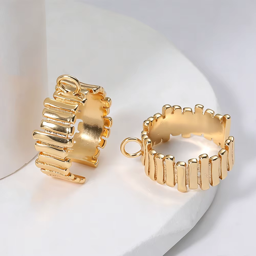 1 pièce de base de bague ouverte à rayures en métal plaqué or 18K, composant pour la fabrication de 
