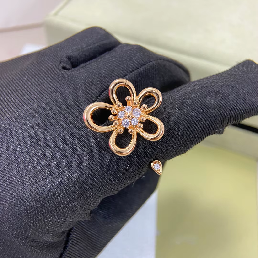 Bague Fleur en Zircon pour Femme, Grandes Fleurs Élégantes, Idéale pour les Fêtes, Mariages, Vacance