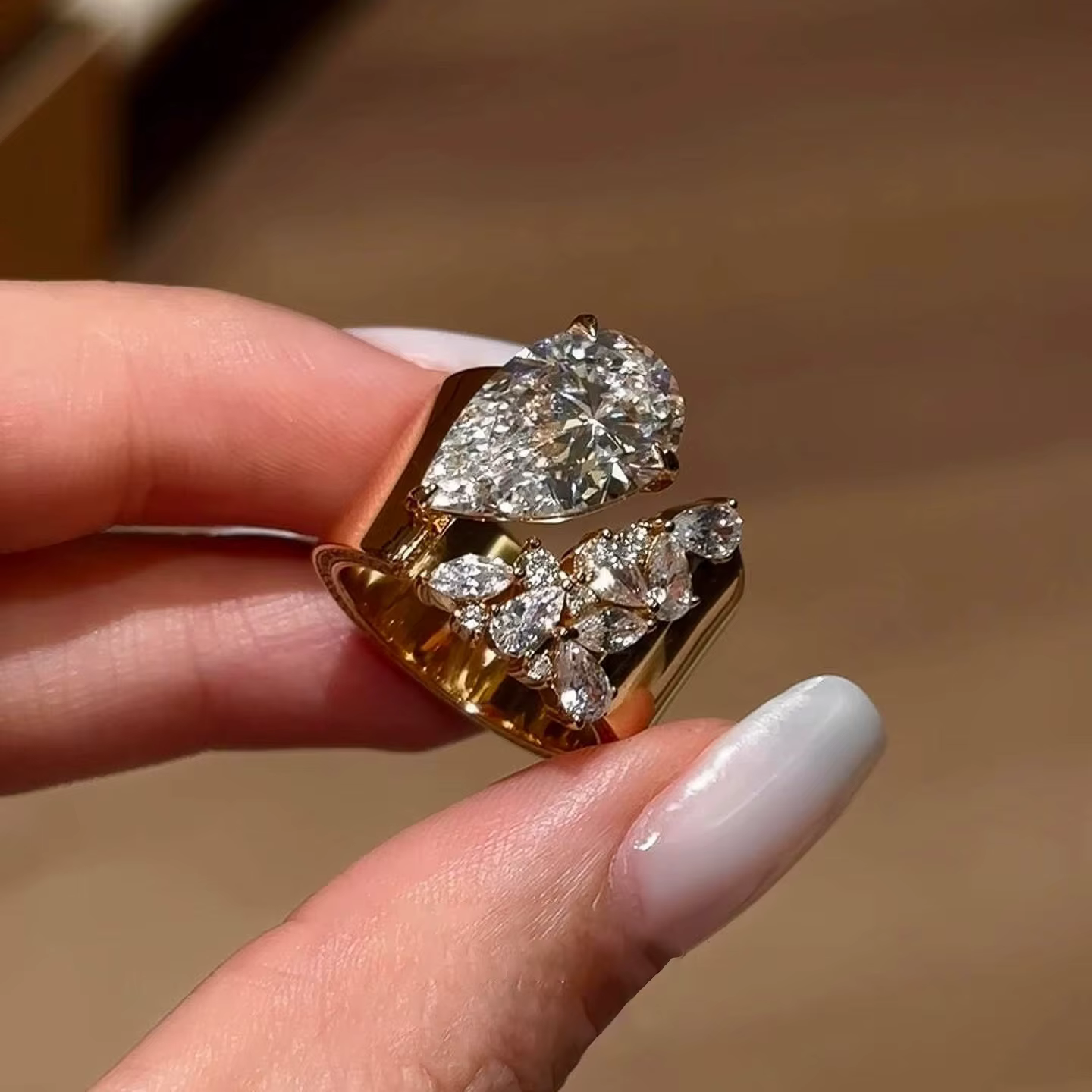 Bagues en diamant brillant à double tête pour femmes, design d'inspiration, incrustation de pierres 