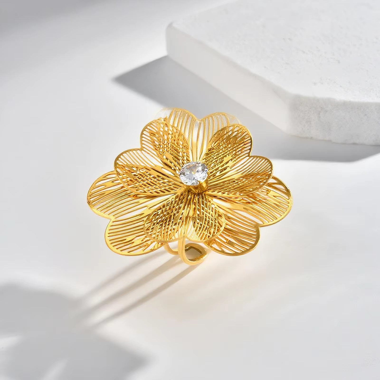 Bague d'ouverture de fleur en Zircon de luxe pour femmes, bagues exagérées en acier inoxydable plaqu