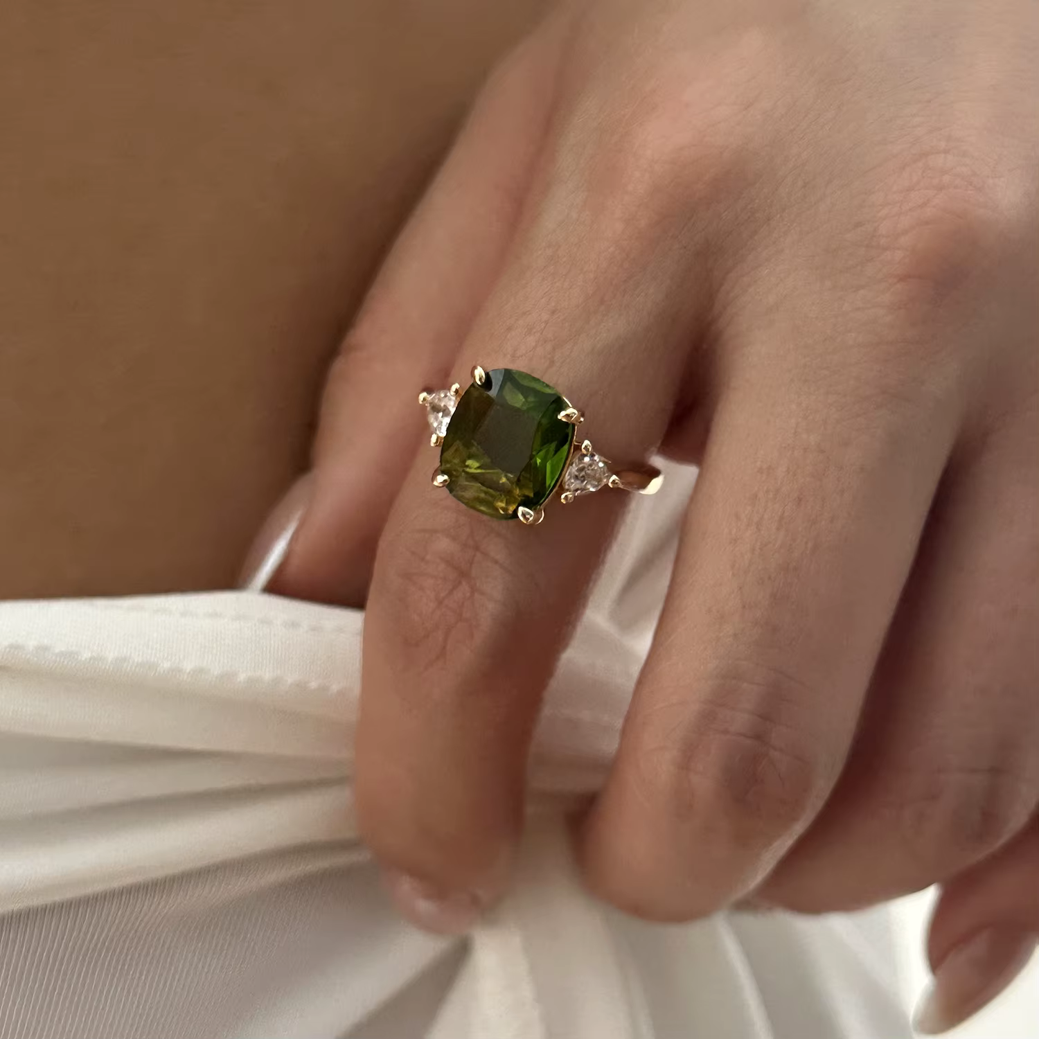 Bague carrée en cuivre avec zircone cubique vert émeraude pour femme, bijou de doigt empilable, géom