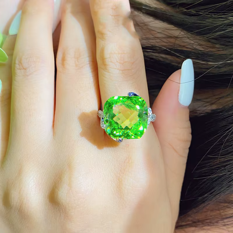Bague en tourmaline simulée verte brillante pour femme, grand carat de luxe, bague ouverte réglable,