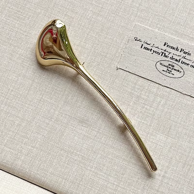 Broche vintage en métal brillant en forme de feuilles de Ginkgo pour femme, accessoires de mode exqu