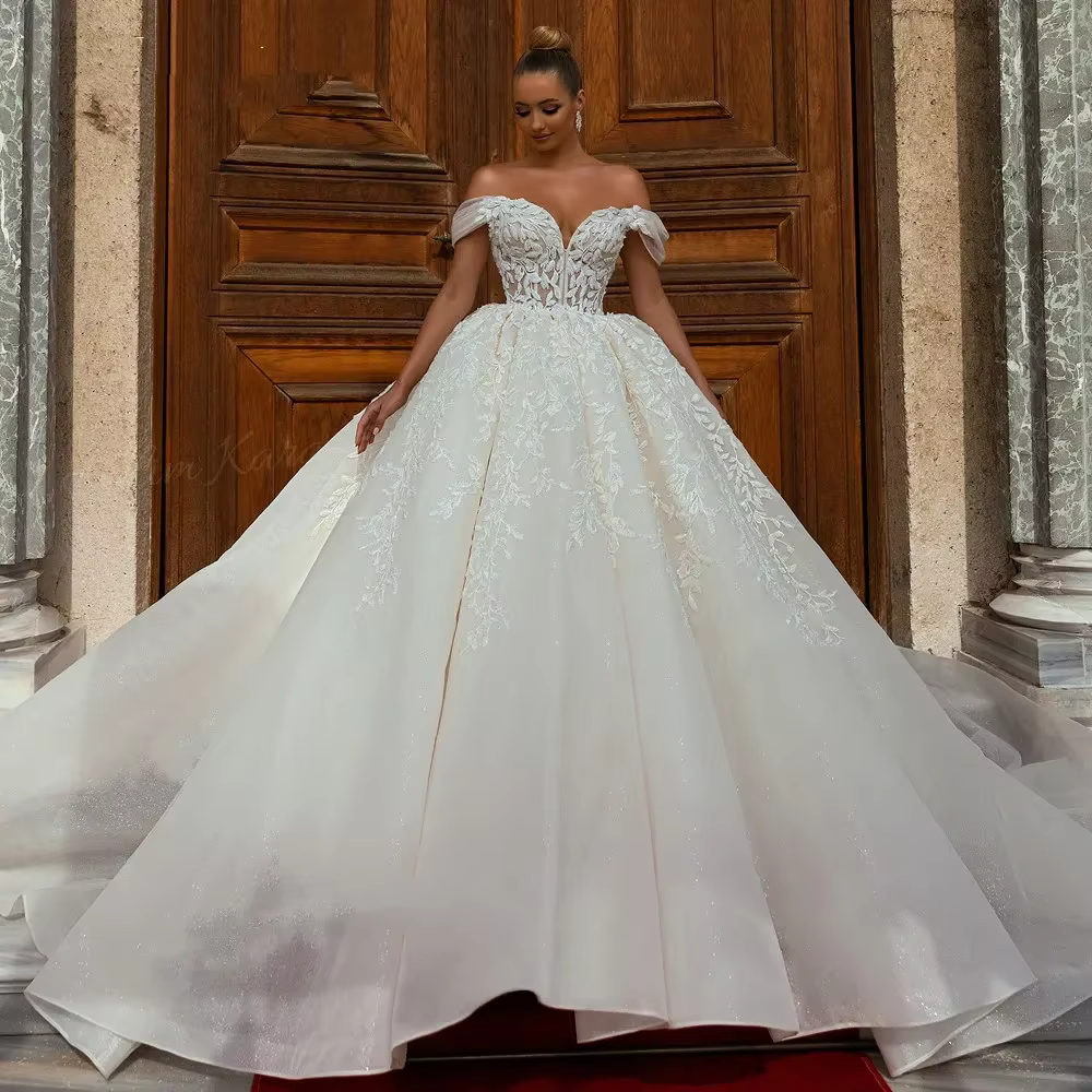 Robes de mariée personnalisées sexy à épaules dénudées pour femmes, robe de mariée chic à traîne cou