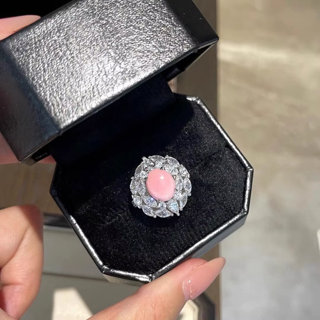 Collier en coquillage de conque rose Rouge pour femmes, boucles d'oreilles, bague en diamant, 2024