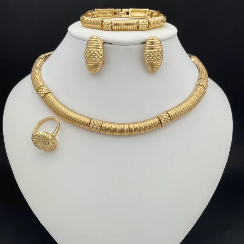 Ensembles de bijoux plaqués or 18 carats pour femmes, qualité de luxe, collier, boucles d'oreilles, 