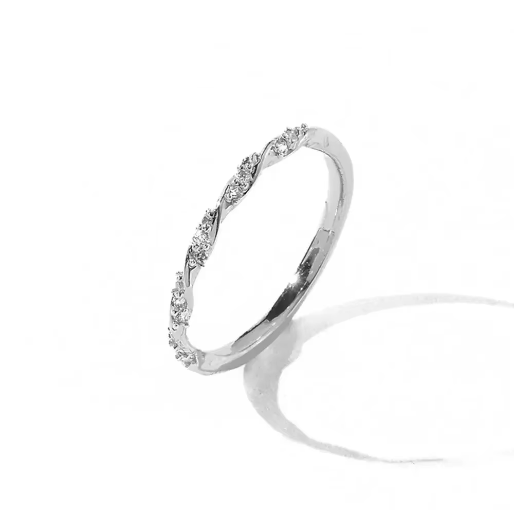 Bague torsadée Chic en strass brillant pour femmes, en alliage géométrique, couleur or Rose, bijoux 