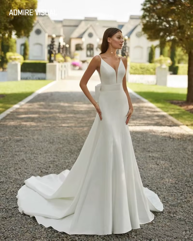 Robe de Mariée Sirène en Satin, Décolmétrage en V Profond, avec Grand Nministériels d, sur Mesure, N