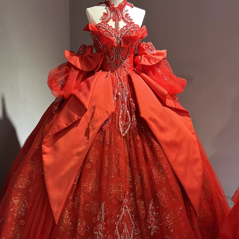 Robe de Mariée Personnalisée en Dentelle Brillante, Tenue à Volants, Dos aux, Col Licou, XS024, 2025