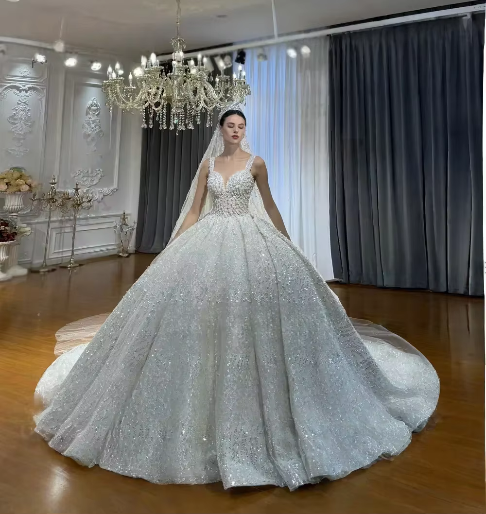 Robe de mariée de luxe personnalisée de style Dubaï avec de lourdes décorations de perles amanda nov