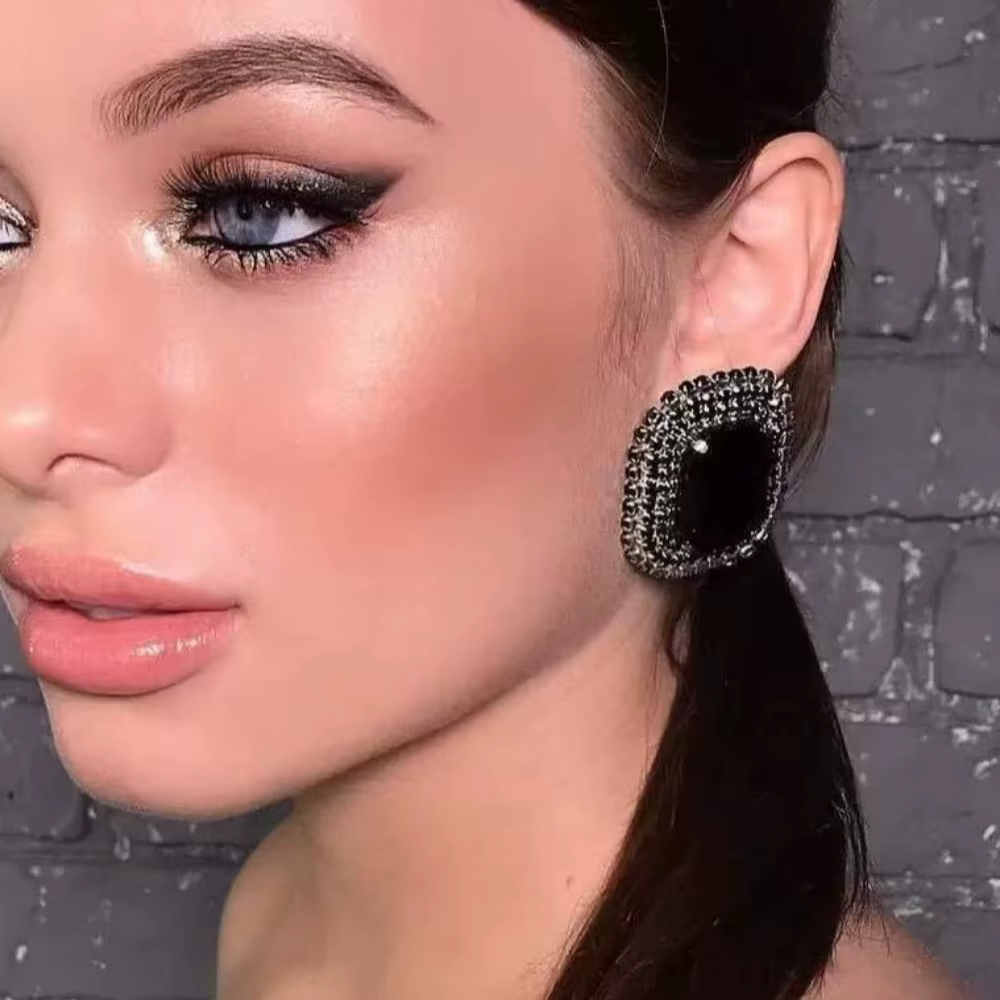 Boucles d'oreilles rétro françaises en diamant noir, élégantes, carrées, plein de diamants, accessoi