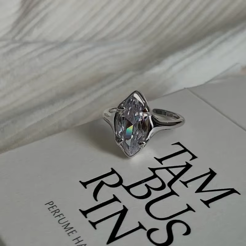 Bague coréenne en zircone géométrique pour femmes, couleur argent, élégante, scintillante, bijoux de