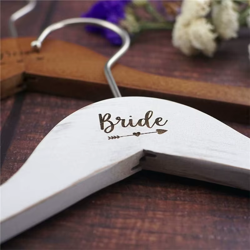 Cintre en bois gravé pour marié, mariage, fiançailles, enterrement de vie de jeune fille, décoration