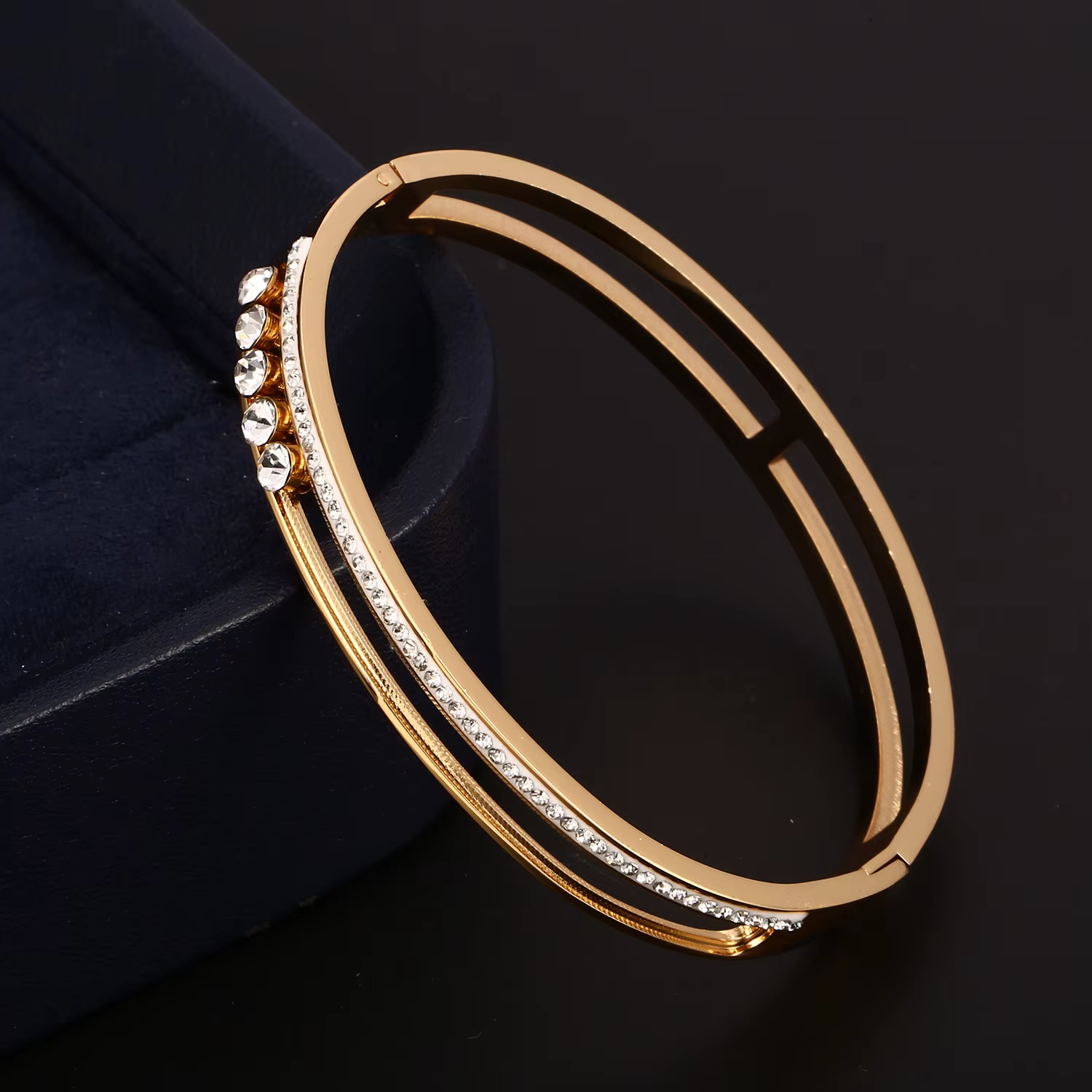 Bracelet tennis classique et élégant, plaqué or blanc, avec zircone cubique marquise et goutte d'eau