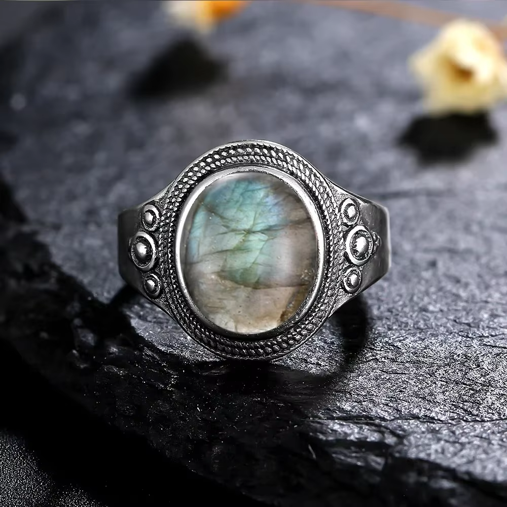 Bagues vintage en argent plaqué avec pierres naturelles |   Bague rétro ovale en œil de tigre et pie