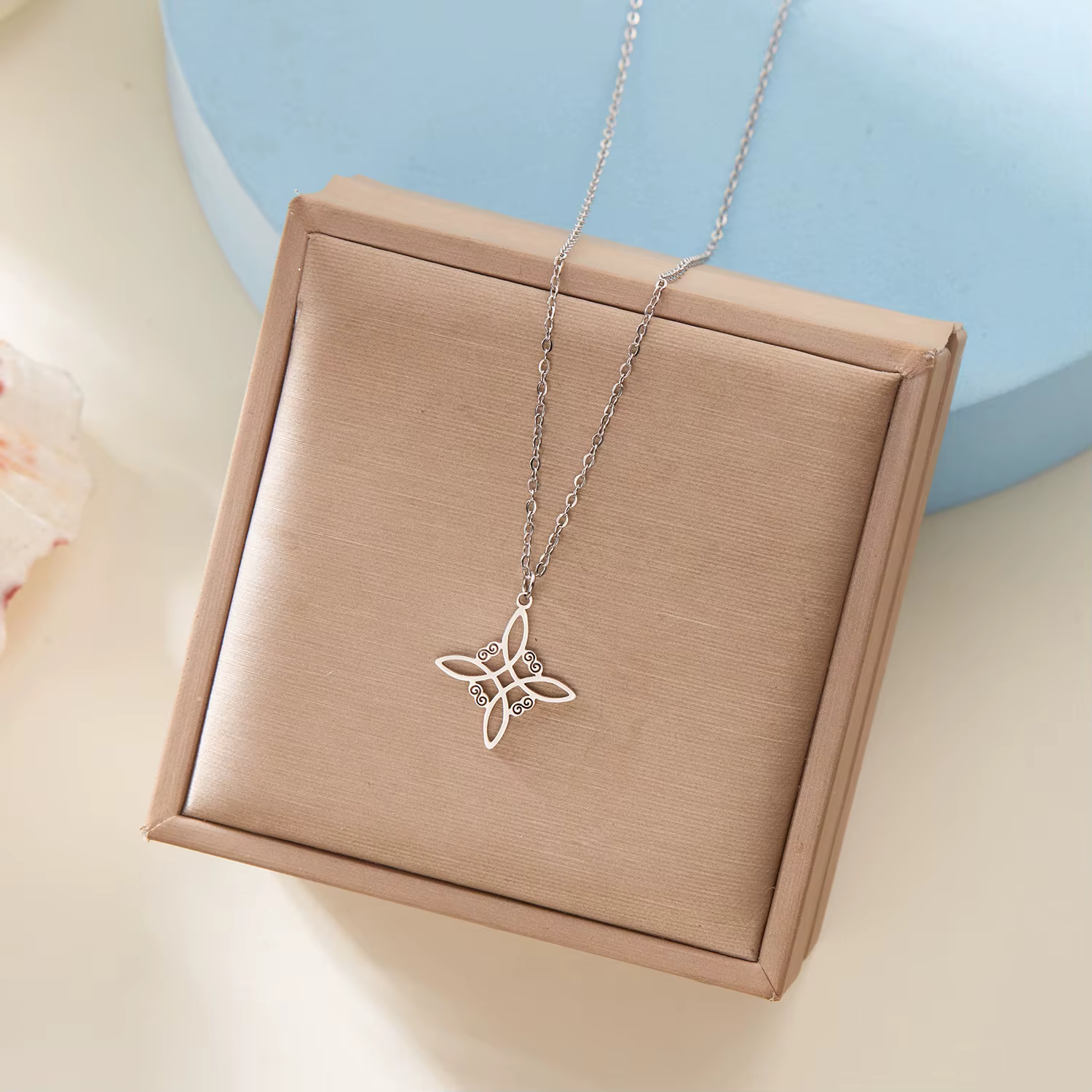 Collier Skyrim Wicca Witchcraft avec nœud de sorcière, en acier inoxydable, bijoux à la mode, cadeau