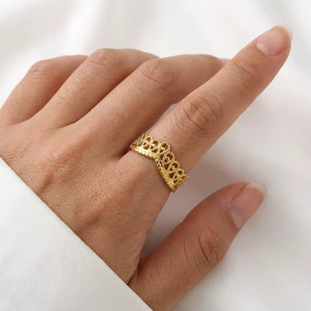 Bague en Acier Titane au Design Couronne Rétro pour Femme, Bijou de Main Tendance INS, Texture Haute