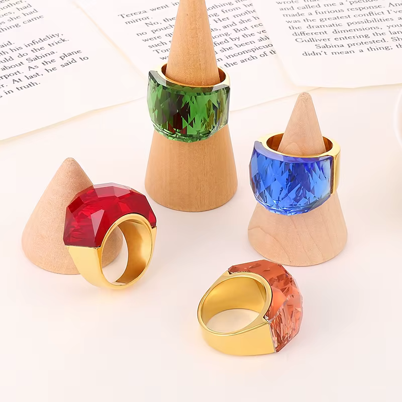 Bagues de fiançailles en acier inoxydable pour femmes, grande pierre de verre de cristal, couleur ro