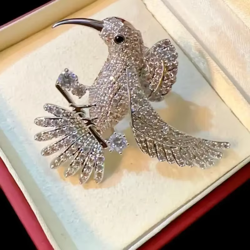 Broches colibri en strass brillant pour femmes, vêtements, manteau, bijoux, accessoires, cadeau