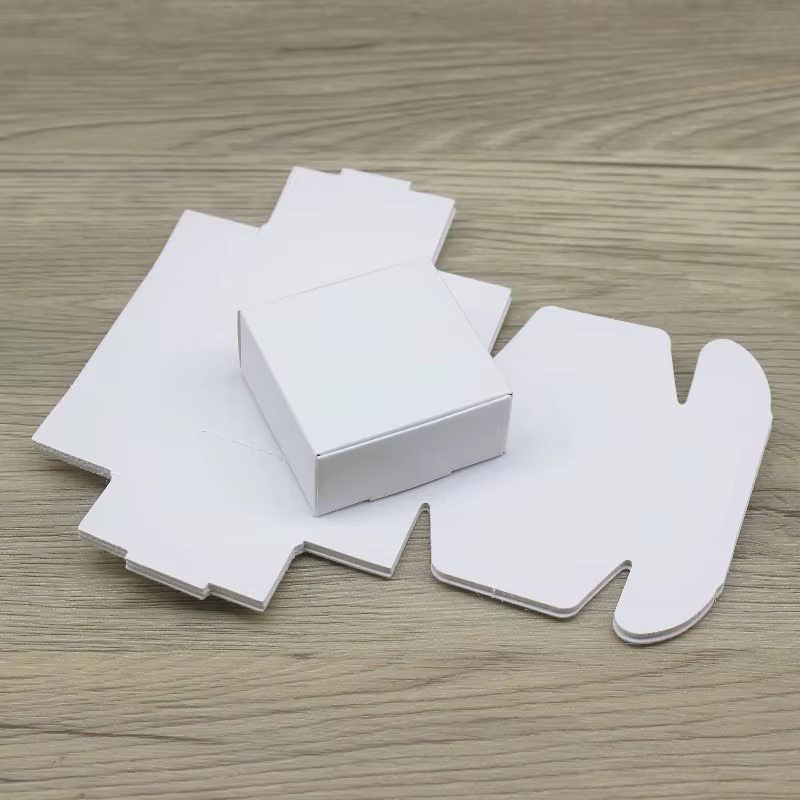 10pc 5.5*5.5*2.5 cm bricolage cadeaux faits à la main boîte d'emballage en gros boîte en papier kraf