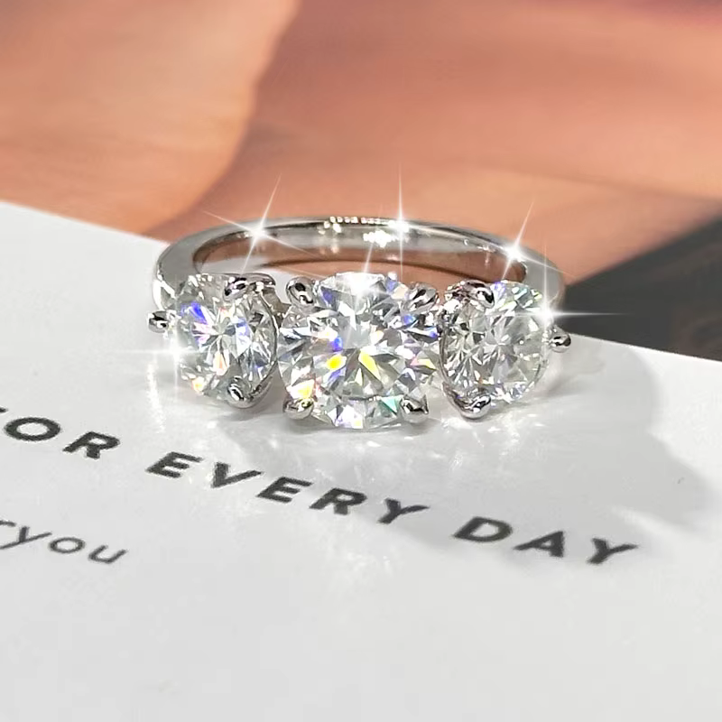Bague à trois pierres en or 14 carats IOGOU, 8 mm et 6,5 mm, couleur D, moissanite ronde certifiée,