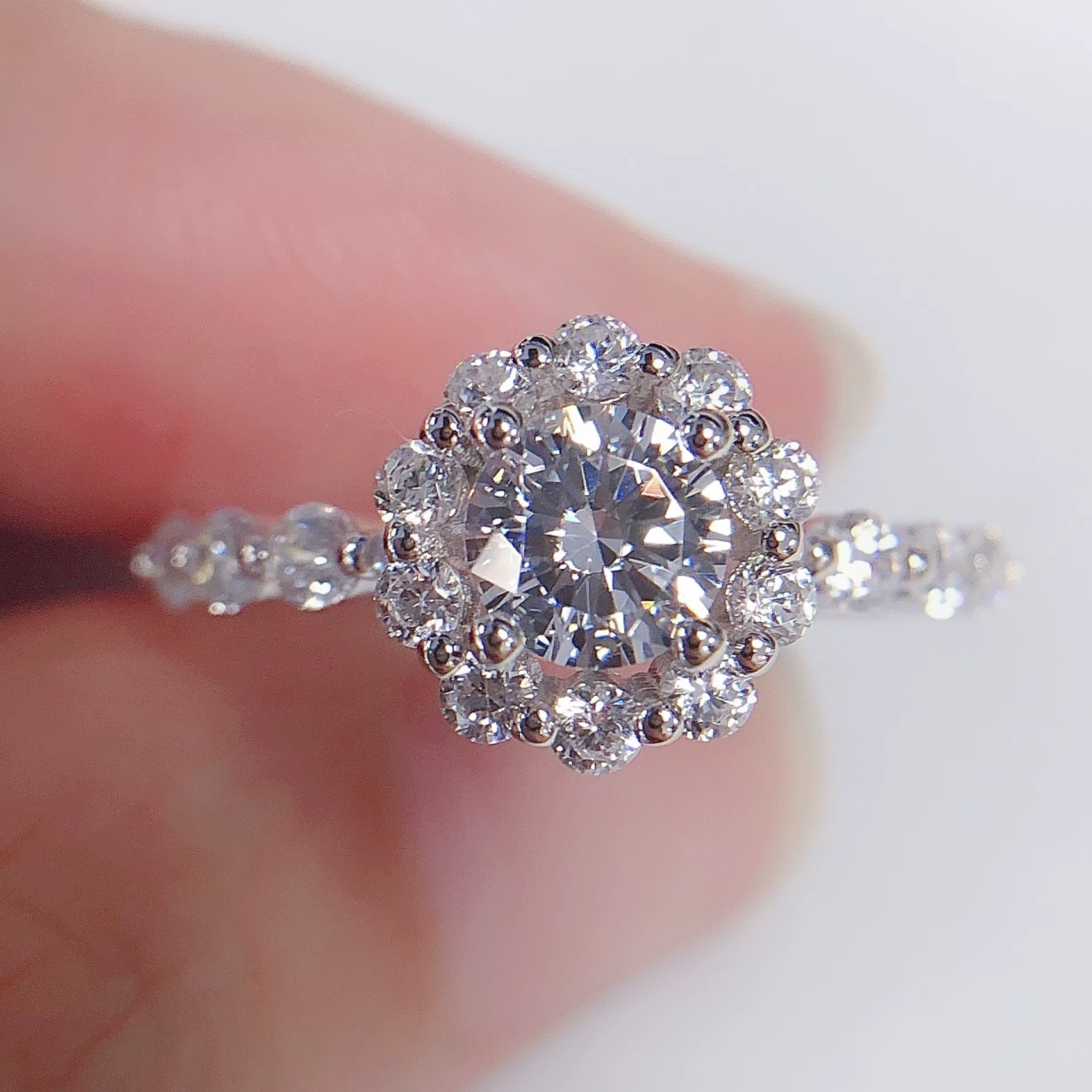 Bague de fiançailles en Moissanite, 0.6 Carat, 5.5mm, coupe ronde D VVS1, qualité supérieure, bague