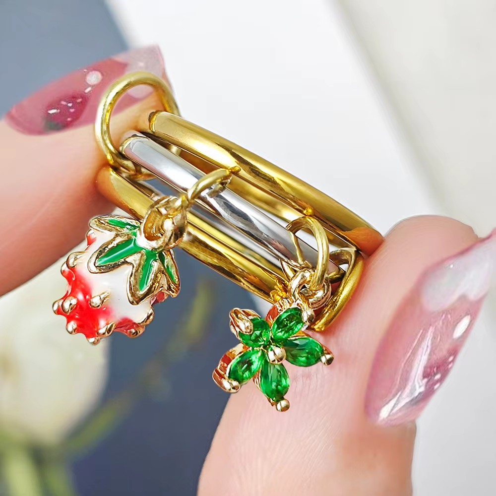 Ensemble de bagues empilables avec breloques fraises pour femmes, en acier inoxydable, avec fleurs I