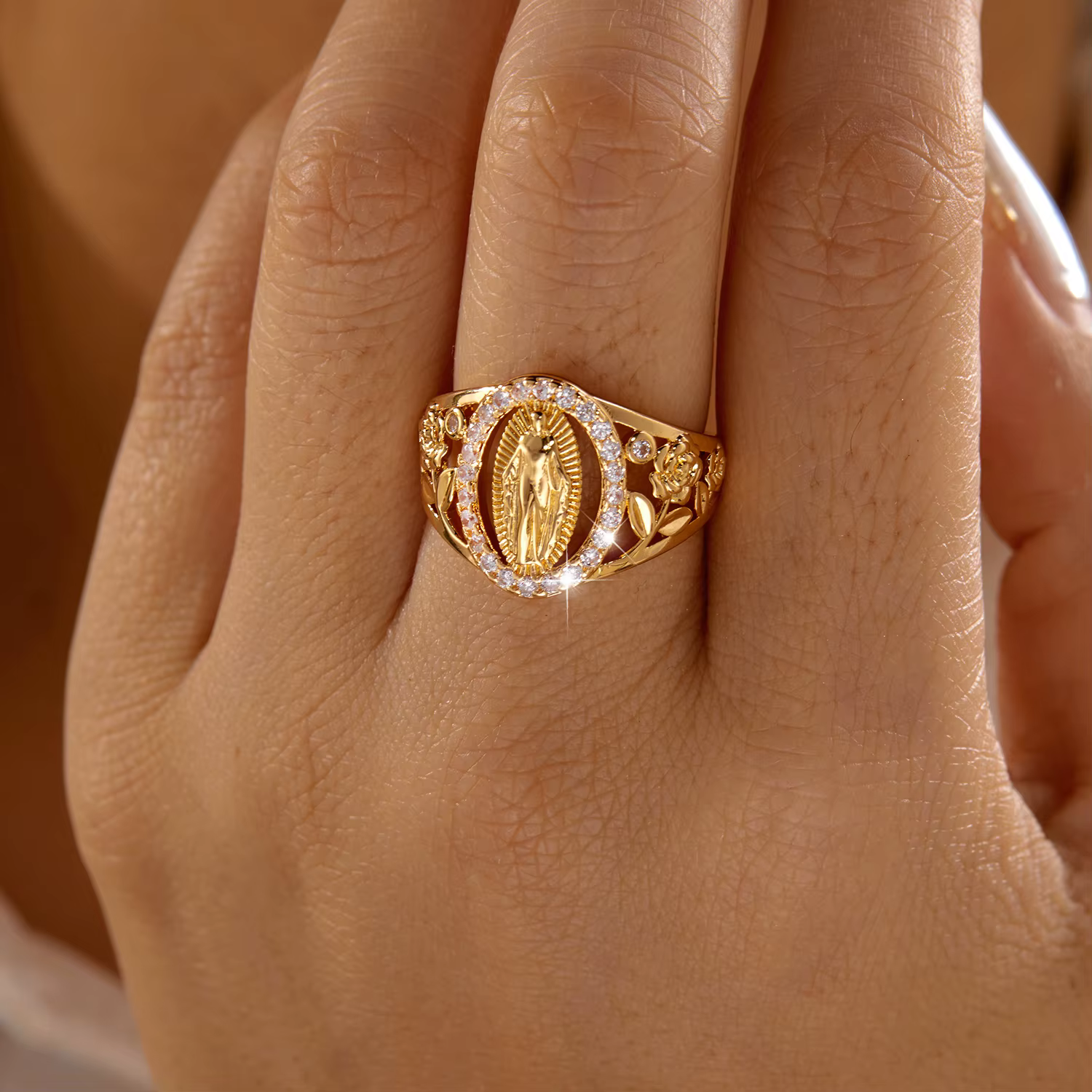 Bague Camée Vintage pour Femme en Laiton et Zircon, avec Relief Floral Antique, Bande Ovale Halo, St