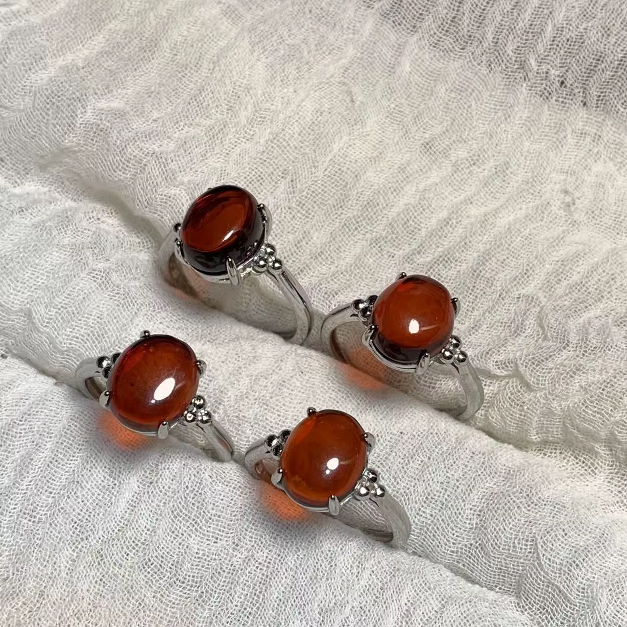 Bague en ambre naturel pour femmes, accessoires tridimensionnels simples faits à la main, bijoux en 