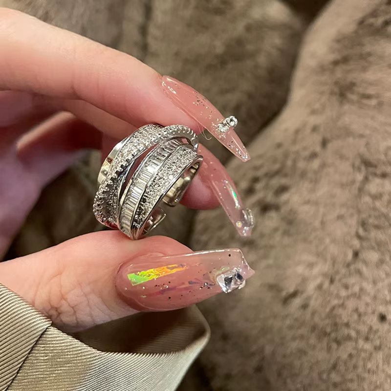 Bague en strass couleur argent 2026, anneaux multi-couches enroulés pour femmes, bagues de mariage e