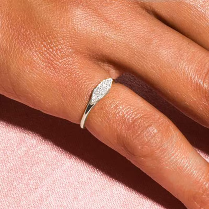 Bague à empiler délicate minimaliste pour femmes, accessoires de doigts en zircon cubique, cristal d