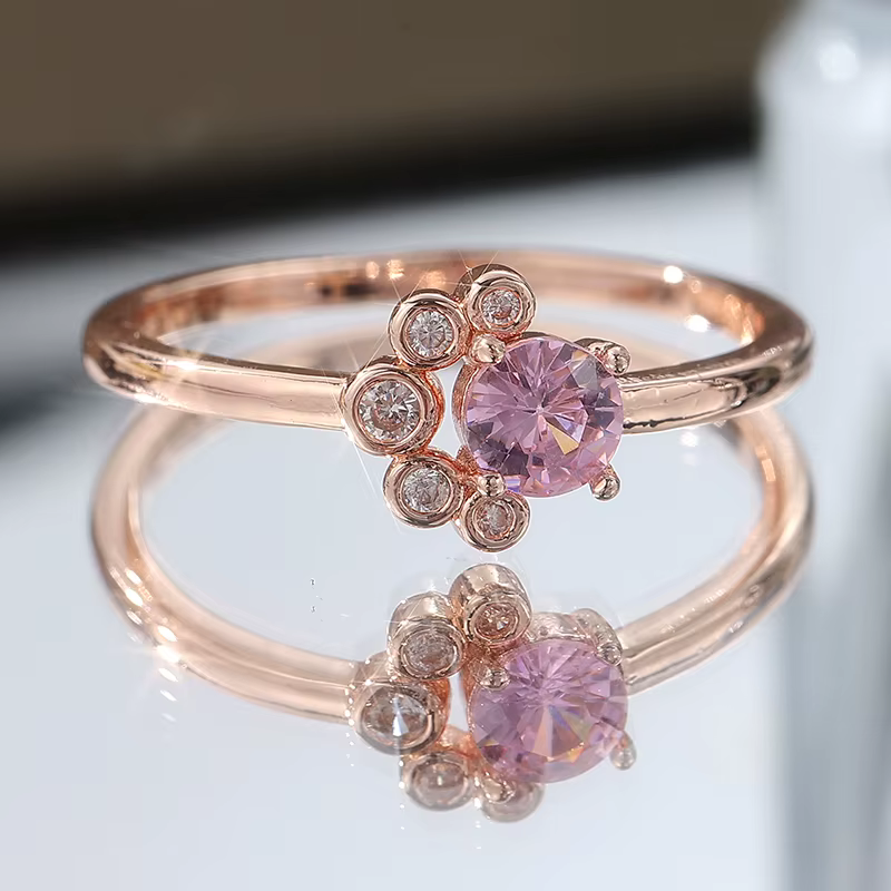 Bague classique pour femme en or rose incrustée de CZ blanc rose, bijoux de fête et de tous les jour