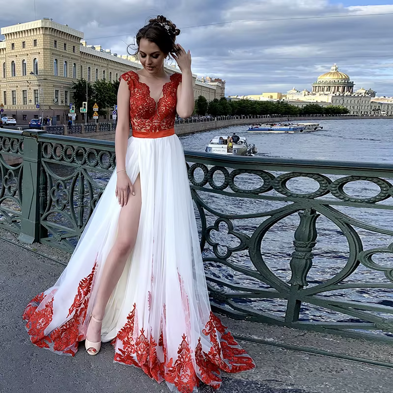 Robe de mariée vintage en dentelle rouge et blanche personnalisée, robe de princesse en tulle, fente