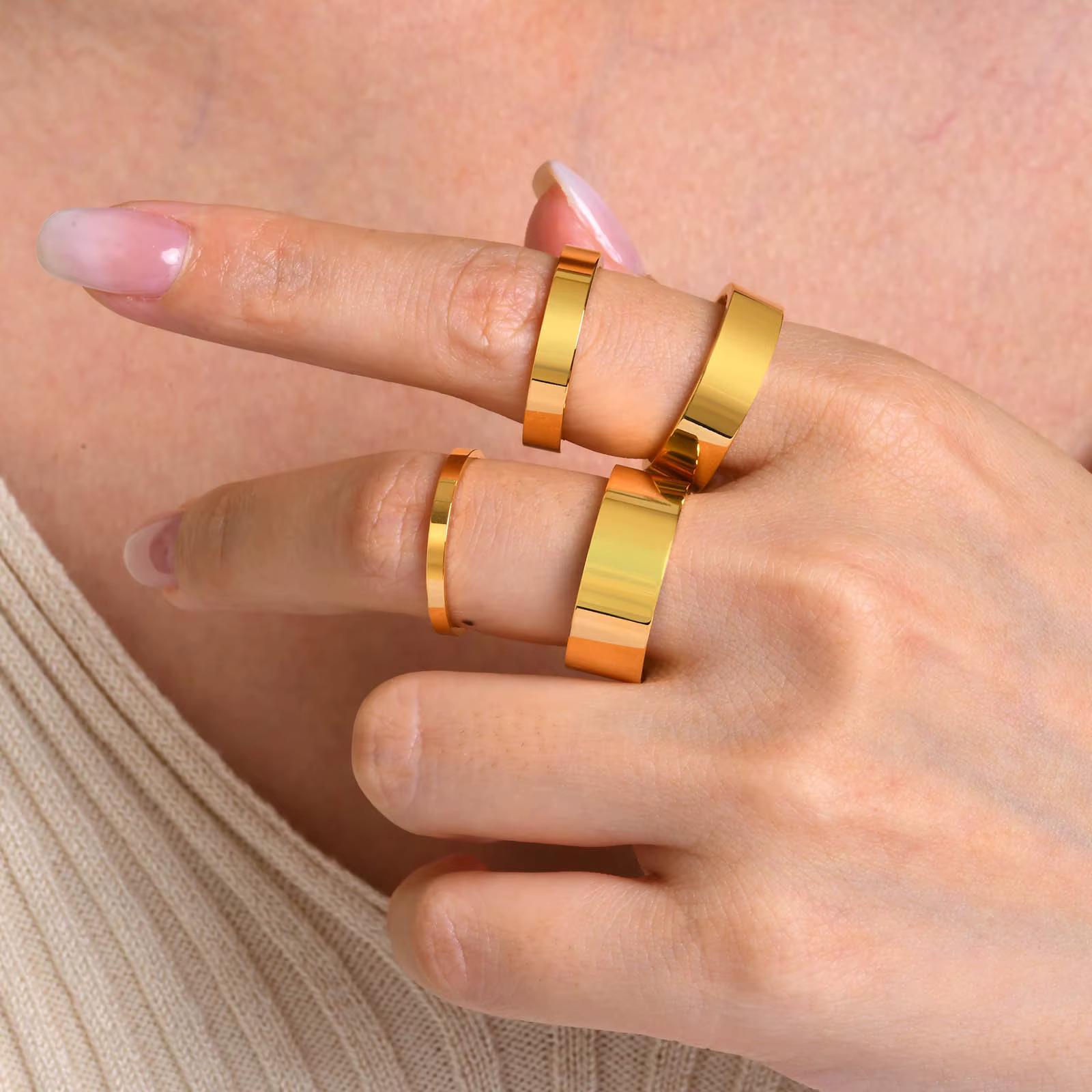 Bague en acier inoxydable plaqué or 18 carats pour femmes, bague de fiançailles classique simple, 2m