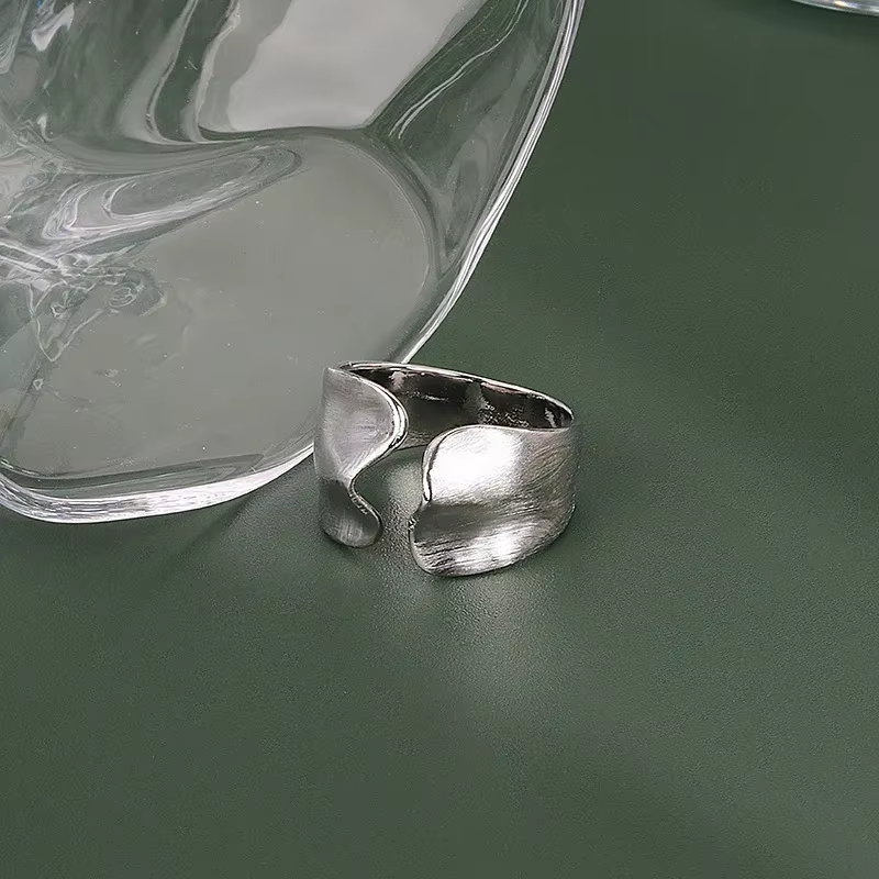 Bague en Grain ondulé irrégulier pour femmes, couleur argent, Vintage, mode, tempérament créatif, bi