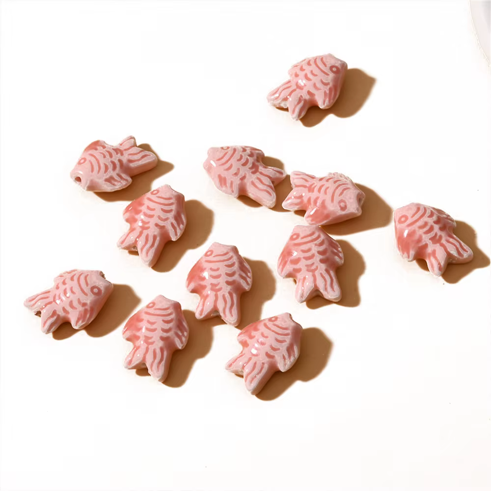 5 pièces petit poisson coloré en céramique perles en vrac porcelaine 15x19mm pour bracelets à bricol