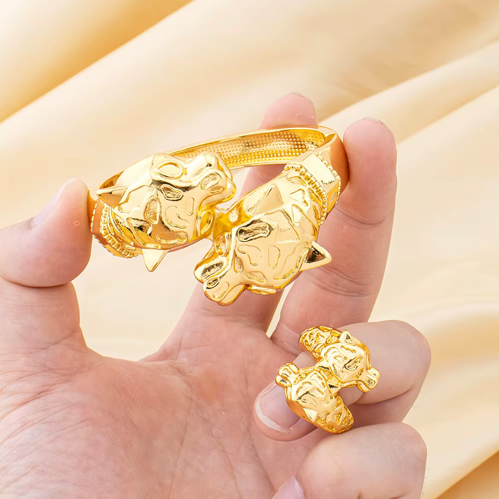 Bracelets Femme Acier Inoxydable Jonc Bague Ensemble de Bijoux Motif Léopard Lion 2026 Bijoux et Acc