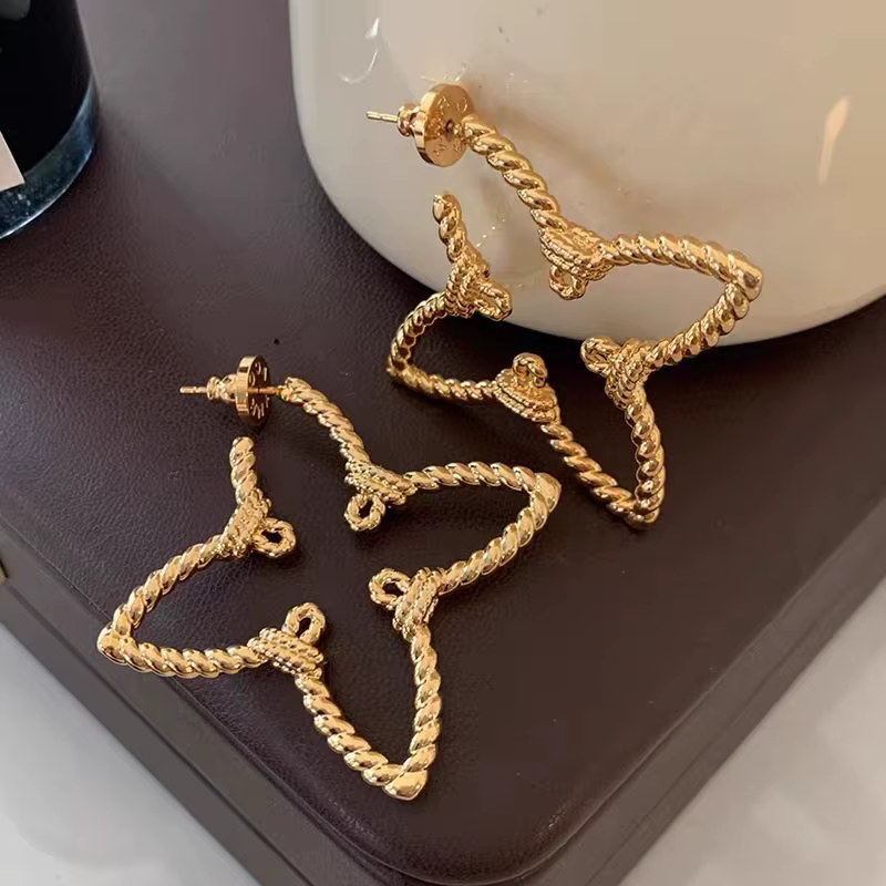 Boucles d'oreilles en métal européennes et américaines exagérées pour femmes, bijoux de personnalité
