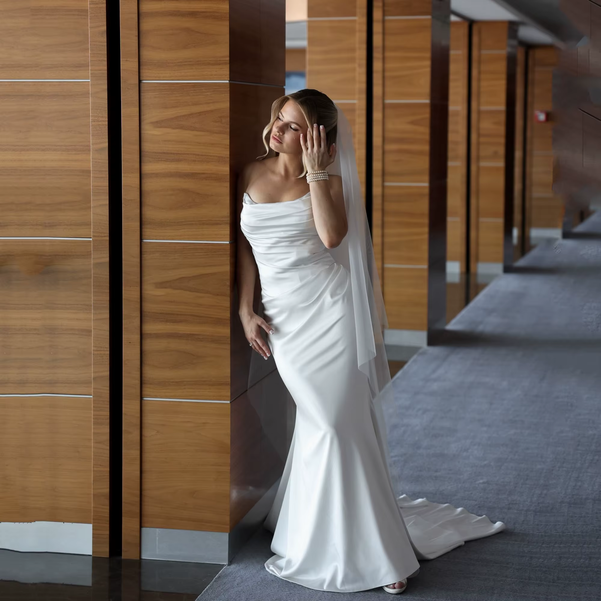 Robes de mariée minimalistes et simples, robes de mariée sirène en satin, robes de mariée sans manch