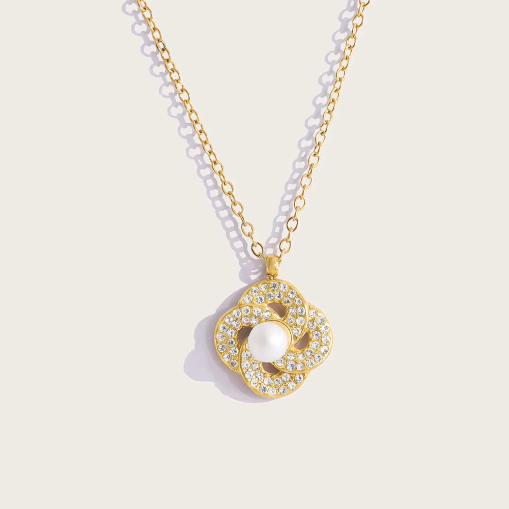 YACHAN Collier pendentif en cristal de luxe pour femmes Chic Vintage Plaqué or 18K en acier inoxydab